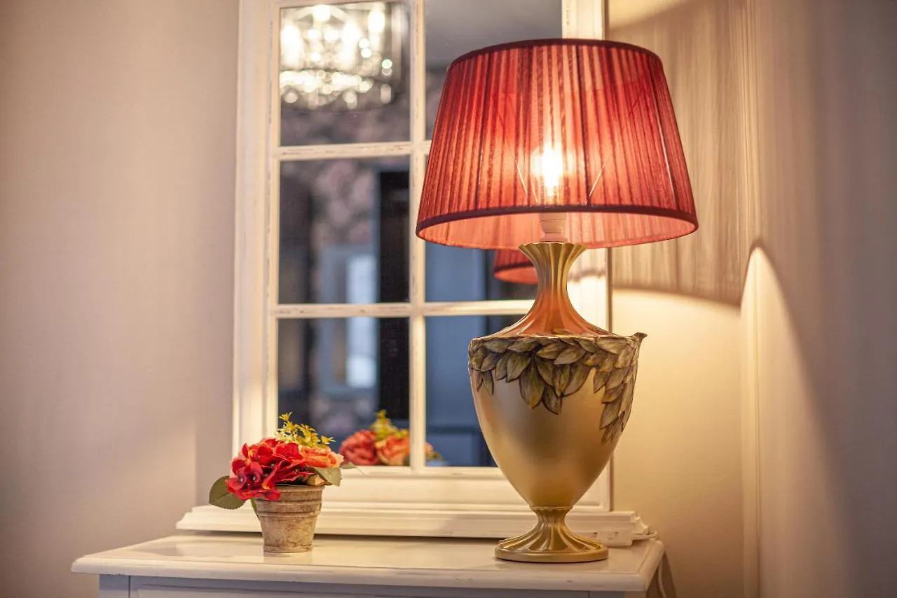 Luxury Suites Royal Antwerp Apartment
