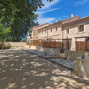 Cerisier Climatisée, à La Campagne Arles