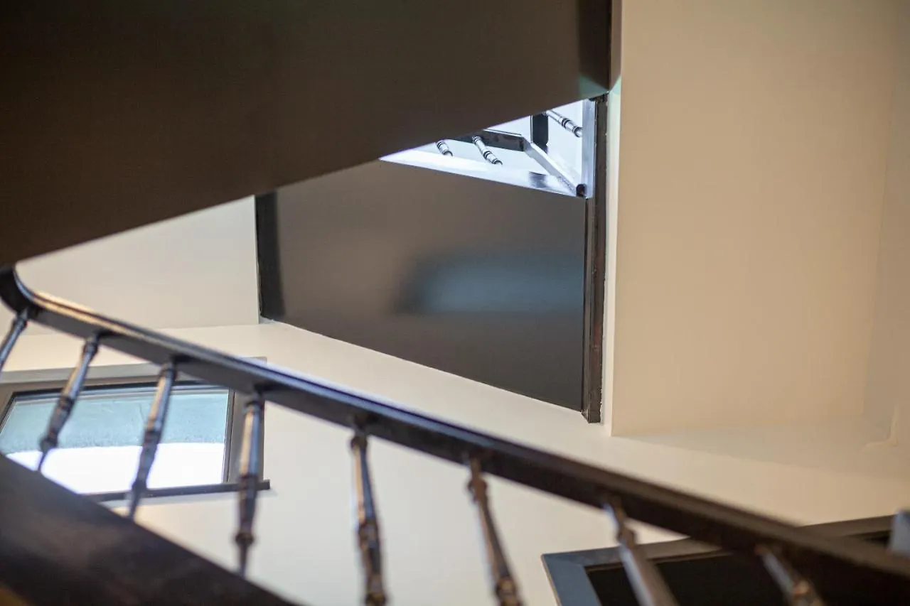 Luxury Suites Royal Antwerpen 0*,